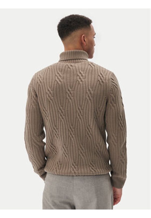 Matinique Golf Roll 30207484 Brązowy Regular Fit. Typ kołnierza: golf. Kolor: brązowy. Materiał: syntetyk