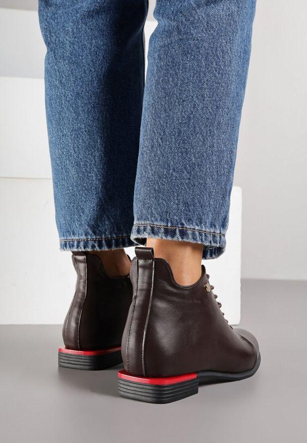 Born2be - Brązowe Botki Typu Trzewiki Vices Implie. Okazja: na co dzień. Kolor: brązowy. Materiał: jeans, skóra. Styl: klasyczny, casual, elegancki