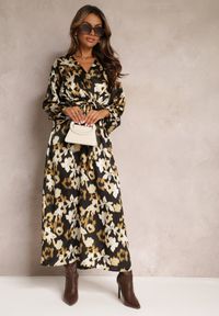 Renee - Czarna Sukienka Maxi w Kwiaty z Kopertową Górą i Paskiem Samahine. Kolor: czarny. Wzór: kwiaty. Typ sukienki: kopertowe. Długość: maxi