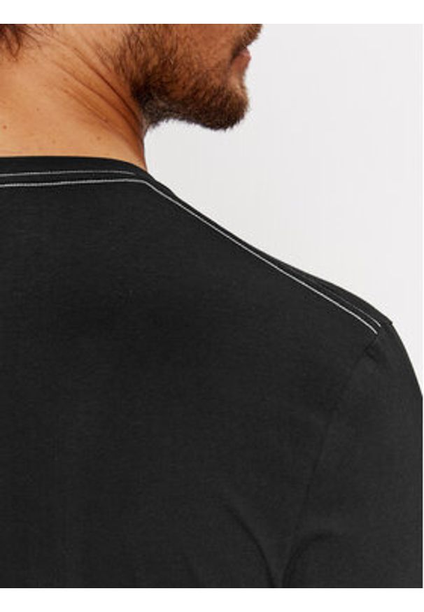 GANT - Gant T-Shirt Reg Archive Shield Emb Ss 2067004 Czarny Regular Fit. Kolor: czarny. Materiał: bawełna