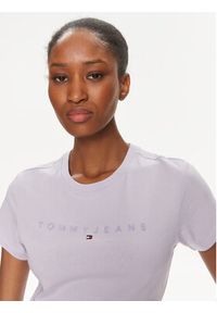 Tommy Jeans T-Shirt Tonal Linear DW0DW17827 Fioletowy Slim Fit. Kolor: fioletowy. Materiał: bawełna
