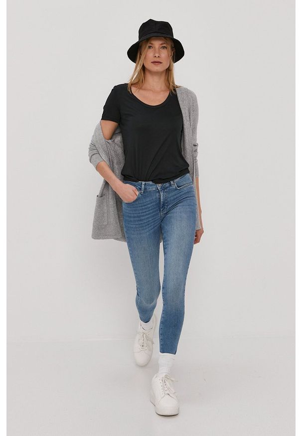 Pieces Jeansy damskie medium waist. Kolor: niebieski