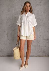 Renee - Biała Koszula z Bawełną o Nietoperzowym Kroju z Wiązaniem w Stylu Utility Kelathe. Kolor: biały. Materiał: bawełna #2