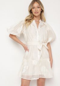 Born2be - Beżowa Koszulowa Przezroczysta Sukienka z Bawełną Haftami i Paskiem Lirulira. Okazja: na co dzień. Kolor: beżowy. Materiał: bawełna. Wzór: haft. Sezon: lato. Typ sukienki: koszulowe. Styl: casual, elegancki #3