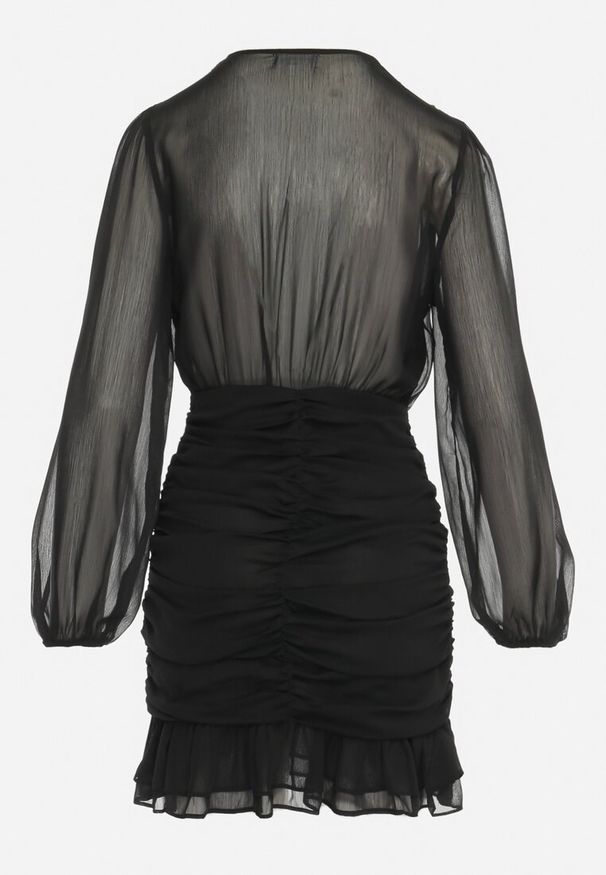 Born2be - Czarna Sukienka Mini Taliowana z Kopertową Górą i Marszczeniami Nolsama. Typ kołnierza: dekolt kopertowy. Kolor: czarny. Typ sukienki: kopertowe. Styl: wizytowy, klasyczny, elegancki. Długość: mini