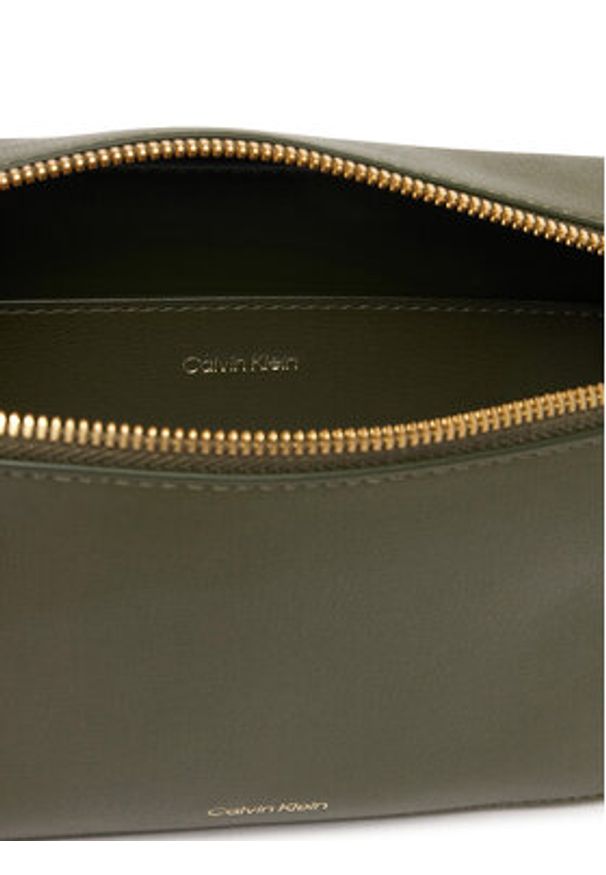 Calvin Klein Torebka Foil Logo Elongated Camera Bag LV04F3276G Zielony. Kolor: zielony. Materiał: skórzane