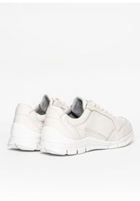 Geox - Sneakersy damskie GEOX D Sukie (D04F2A 00085 C1000). Okazja: na co dzień. Kolor: biały. Materiał: materiał, skóra, syntetyk. Szerokość cholewki: normalna #3