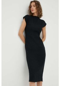 Samsoe & Samsoe - Samsoe Samsoe sukienka kolor czarny midi dopasowana. Kolor: czarny. Materiał: tkanina. Długość rękawa: krótki rękaw. Wzór: gładki. Typ sukienki: dopasowane. Styl: klasyczny. Długość: midi #6