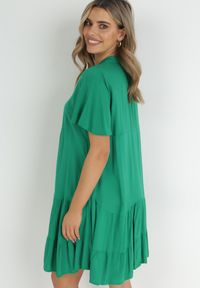 Born2be - Zielona Sukienka Koszulowa z Falbanką Selentha. Kolor: zielony. Typ sukienki: koszulowe