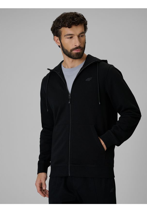 4f - 4F Bluza dresowa regular z kapturem męska - czarna XXL. Okazja: na co dzień. Typ kołnierza: kaptur. Kolor: czarny. Materiał: dresówka. Długość rękawa: raglanowy rękaw. Wzór: gładki. Styl: casual