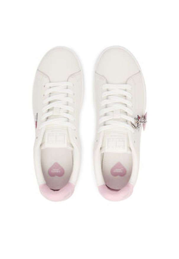 Tommy Jeans Sneakersy Archive '98 Valentines EN0EN03024 Écru. Kolor: kremowy. Materiał: skóra