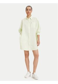 Tommy Jeans Sukienka koszulowa DW0DW22344 Zielony jasny Relaxed Fit. Kolor: zielony. Materiał: len. Typ sukienki: koszulowe #2