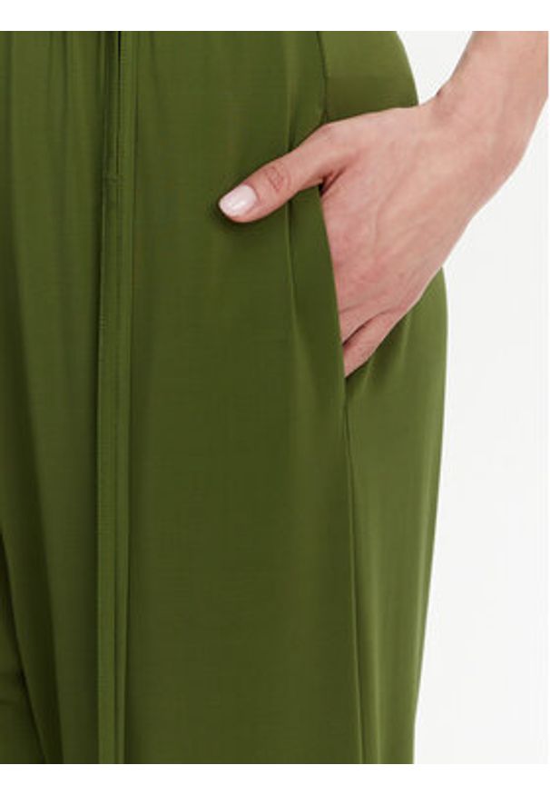 Weekend Max Mara Kombinezon Genzana 2515641012 Zielony Relaxed Fit. Kolor: zielony. Materiał: wiskoza