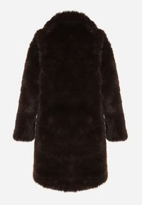 Born2be - Brązowy Płaszcz Futerko o Długim Kroju Otirena. Okazja: na co dzień. Kolor: brązowy. Materiał: futro. Długość: długie. Styl: casual, elegancki #3