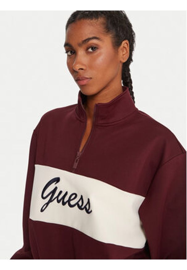 Guess Bluza V5BQ00 KCX22 Bordowy Regular Fit. Kolor: czerwony. Materiał: syntetyk