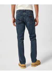 Wrangler - WRANGLER GREENSBORO MĘSKIE SPODNIE JEANSOWE JEANSY DŻINSY STORMY WASH 112357413 W15Q017437 #5
