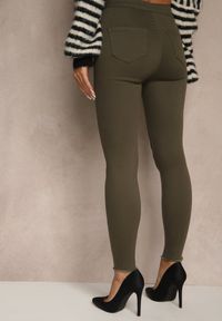 Renee - Ciemnozielone Bawełniane Spodnie Skinny Capria. Kolor: zielony. Materiał: bawełna #4