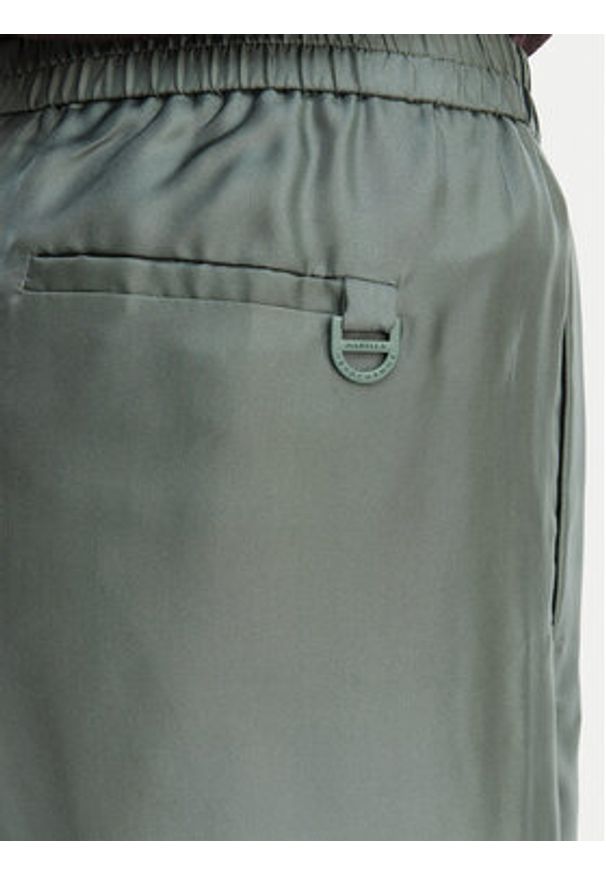 Marella Spodnie materiałowe Quiz 2613131105 Zielony Relaxed Fit. Kolor: zielony. Materiał: jedwab
