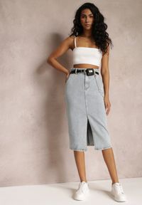 Renee - Jasnoniebieska Ołówkowa Spódnica Jeansowa z Rozcięciem i Paskiem z Saszetką Misitra. Kolor: niebieski. Materiał: jeans #2