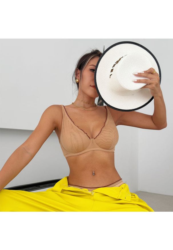 Intica - Biustonosz z fiszbinami zapewniający wsparcie i komfort Fjorda. Kolor: czarny. Materiał: materiał. Rodzaj stanika: biustonosz z fiszbinami