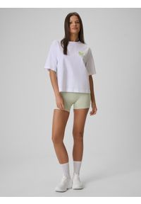4f - 4F T-shirt boxy z nadrukiem damski - biały XS. Okazja: na co dzień. Kolor: biały. Materiał: dzianina, materiał, bawełna. Wzór: nadruk. Styl: casual #2