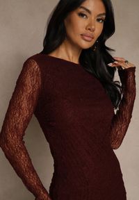 Renee - Bordowa Koronkowa Sukienka Typu Longsleeve o Dopasowanym Kroju Zenoresa. Kolor: czerwony. Materiał: koronka. Długość rękawa: długi rękaw. Typ sukienki: oversize. Styl: elegancki #5