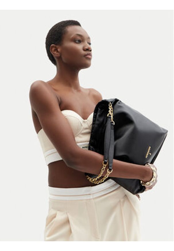 Patrizia Pepe Torebka 2B0136/L113 Czarny. Kolor: czarny. Materiał: skórzane