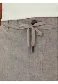BOSS Szorty materiałowe 50536863 Beżowy Tapered Fit. Kolor: beżowy. Materiał: syntetyk #3