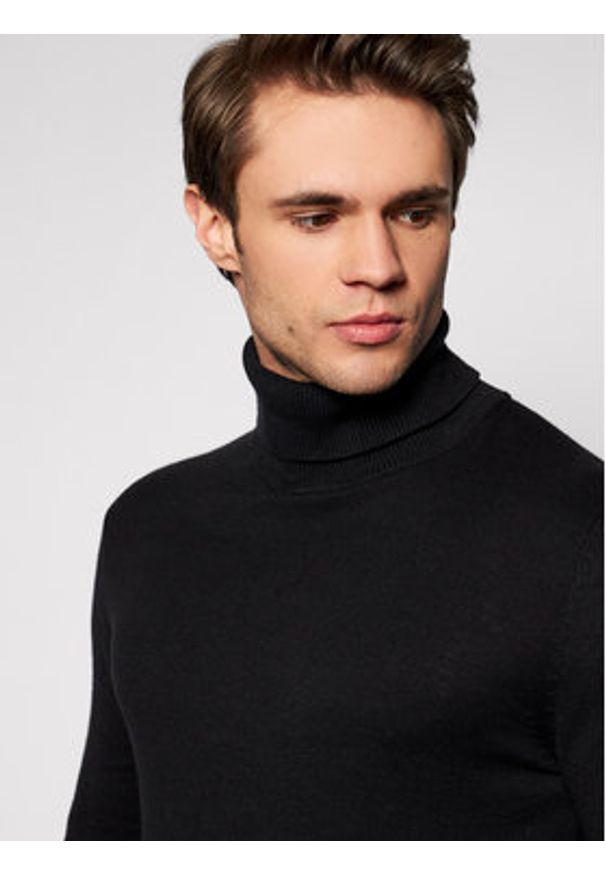 Jack & Jones Golf Emil Knit Roll Neck 12157417 Czarny Regular Fit. Typ kołnierza: golf. Kolor: czarny. Materiał: bawełna