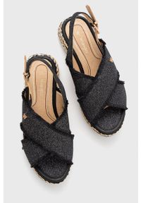 Wrangler sandały Kim Tex Cross damskie kolor czarny na platformie. Zapięcie: klamry. Kolor: czarny. Materiał: guma. Obcas: na platformie #2