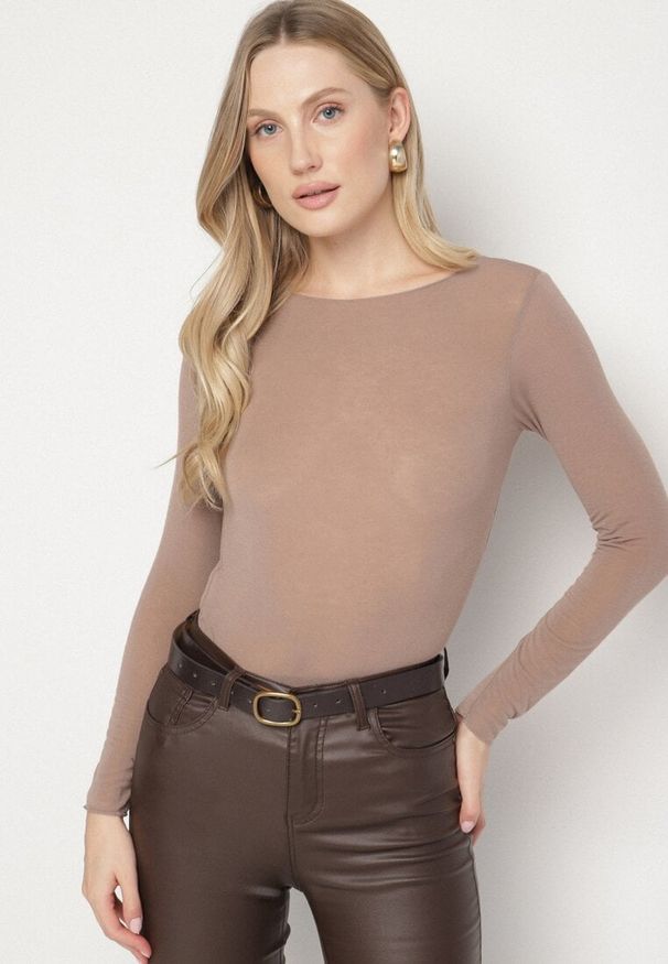 Born2be - Beżowa Wiskozowa Bluzka z Długim Rękawem z Dodatkiem Kaszmiru Uninda. Okazja: na co dzień. Kolor: beżowy. Materiał: wiskoza, kaszmir. Długość rękawa: długi rękaw. Długość: długie. Styl: klasyczny, casual, elegancki