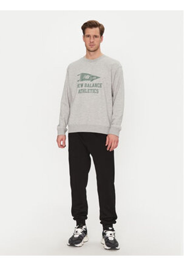 New Balance Bluza MT51929 Szary Regular Fit. Kolor: szary. Materiał: bawełna