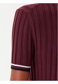 Guess Sweter V5BP04 Z1152 Bordowy Regular Fit. Kolor: czerwony. Materiał: akryl