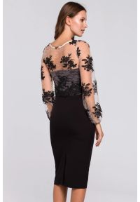 Sukienki.shop - Wieczorowa ekskluzywna ołówkowa sukienka z koronką czarna. Okazja: na ślub cywilny, na wesele, na imprezę. Typ kołnierza: dekolt gorset. Kolor: czarny. Materiał: koronka. Wzór: koronka. Typ sukienki: ołówkowe. Styl: wizytowy #4