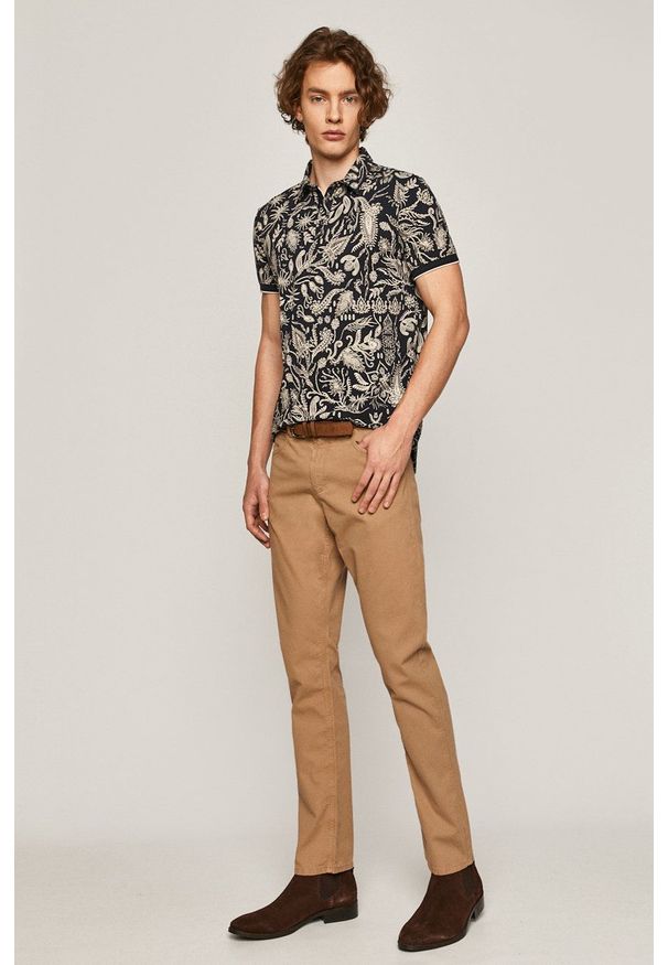 medicine - Medicine - Spodnie Casual Elegance. Okazja: na co dzień. Kolor: brązowy. Styl: casual