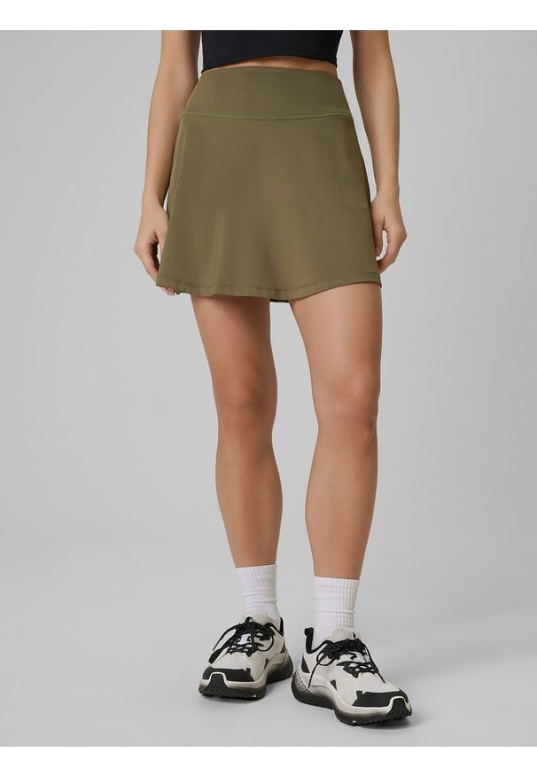 4f - 4F Spódnica treningowa szybkoschnąca damska - oliwkowa S. Stan: podwyższony. Kolor: oliwkowy, brązowy, wielokolorowy. Długość: krótkie