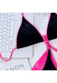 Intica - Bikini plażowe z regulowanymi sznureczkami Fawn. Kolor: zielony. Materiał: tkanina, materiał #7