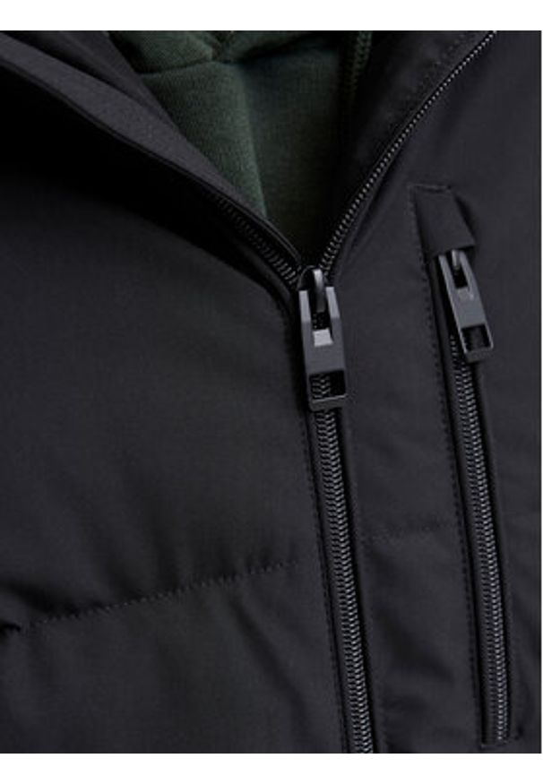 Jack & Jones Kurtka zimowa Owen 12278792 Czarny Regular Fit. Kolor: czarny. Materiał: syntetyk. Sezon: zima