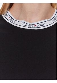 Tommy Jeans T-Shirt Logo Taping DW0DW15301 Czarny Regular Fit. Kolor: czarny. Materiał: bawełna