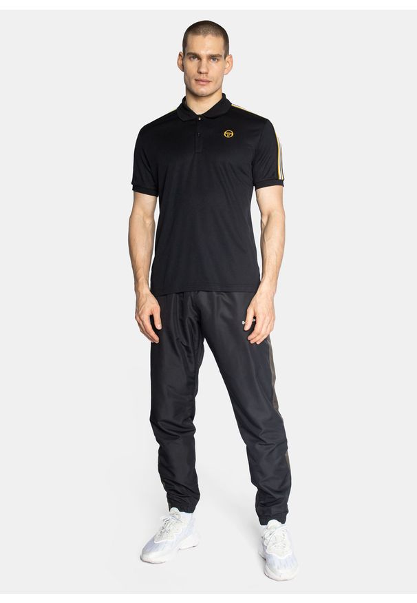 SERGIO TACCHINI - Koszulka męska Polo granatowa Sergio Tacchini Nabo BLK/GLD. Okazja: na co dzień, na spotkanie biznesowe. Typ kołnierza: polo. Kolor: czarny. Materiał: dresówka. Styl: biznesowy, młodzieżowy, casual