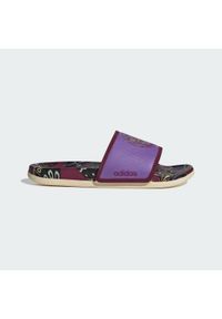 Adidas - Klapki Adilette Komfort. Kolor: czerwony, fioletowy, wielokolorowy. Styl: sportowy