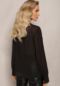 Renee - Czarna Bluzka z Wiązaniem wokół Szyi i Plisowanym Rękawem Henokia. Kolor: czarny. Styl: elegancki #4