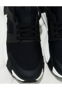MONCLER - Czarne sneakersy Lunarove. Kolor: czarny. Materiał: guma, neopren, materiał. Szerokość cholewki: normalna #4