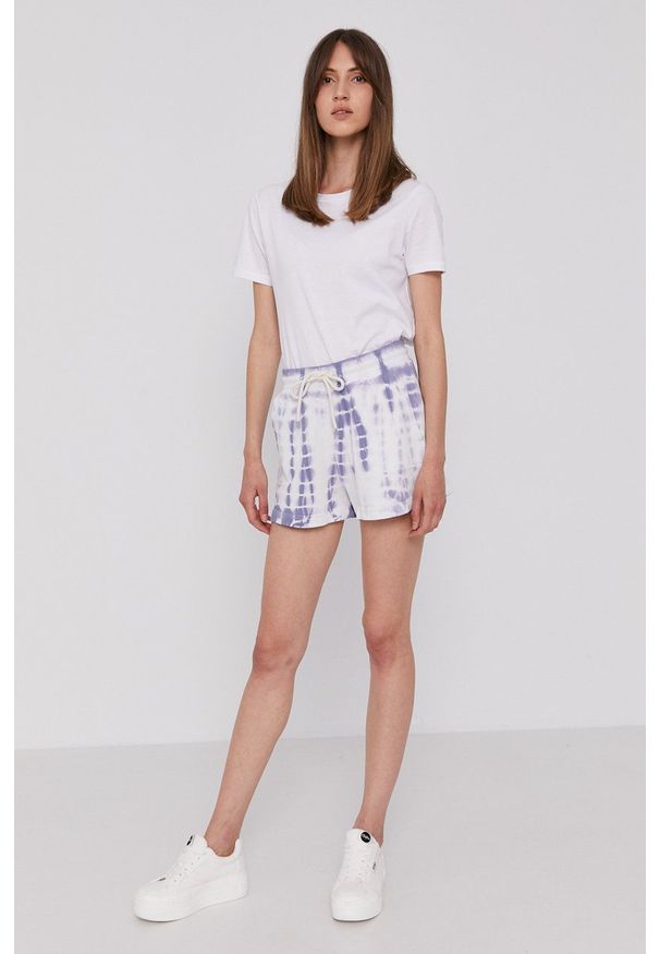 GAP - Szorty. Okazja: na co dzień. Kolor: biały. Styl: casual