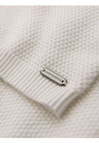 Ombre Clothing - Dzianinowa koszulka męska z delikatną drobną strukturą - biała V1 - Rozmiar: L. Okazja: na co dzień. Kolor: biały. Materiał: dzianina. Długość rękawa: krótki rękaw. Długość: krótkie. Wzór: ze splotem. Styl: wizytowy, casual, elegancki #6