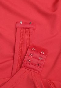 Born2be - Czerwone Body Maerane. Kolor: czerwony. Materiał: jeans. Długość rękawa: długi rękaw. Długość: długie. Styl: klasyczny #4