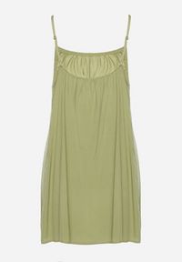 Born2be - Zielona Wiskozowa Sukienka na Regulowanych Ramiączkach Ulantia. Okazja: na co dzień. Kolor: zielony. Materiał: wiskoza. Długość rękawa: na ramiączkach. Sezon: lato. Styl: casual, elegancki #2