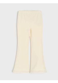 Sinsay - Spodnie flare z dzianiny terry - kremowy. Kolor: kremowy. Materiał: dzianina #1
