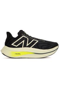 Buty męskie New Balance FuelCell SuperComp Trainer MRCXBK3 – czarne. Kolor: czarny. Materiał: guma, włókno, materiał, syntetyk. Szerokość cholewki: normalna. Sport: fitness, bieganie