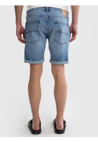 Big-Star - Szorty męskie jeansowe z przetarciami niebieskie Aden 216. Okazja: na co dzień. Kolor: niebieski. Materiał: jeans. Sezon: lato. Styl: casual, klasyczny